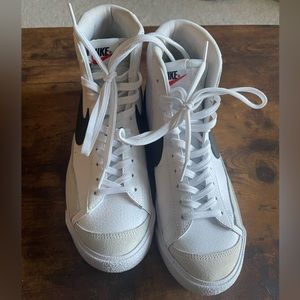 Nike Blazers (7Y or 8.5W)